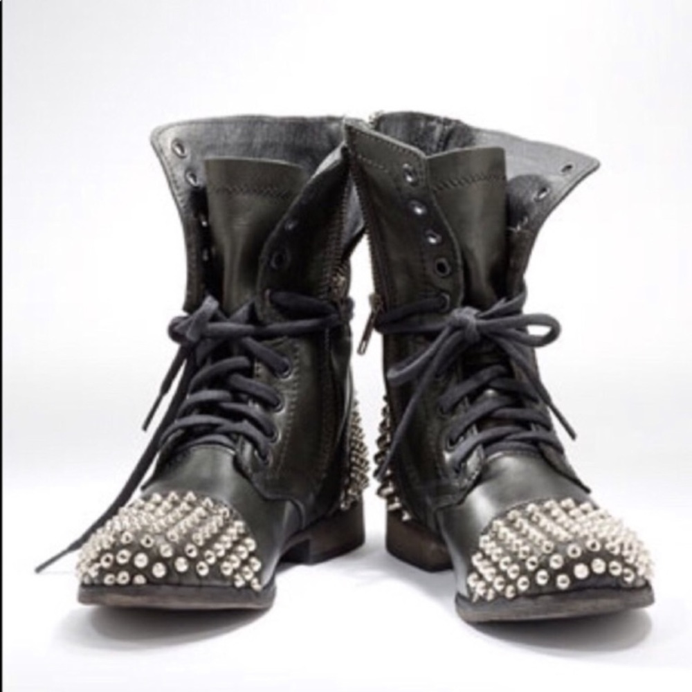 Steve Madden Tarnney zip up boots
